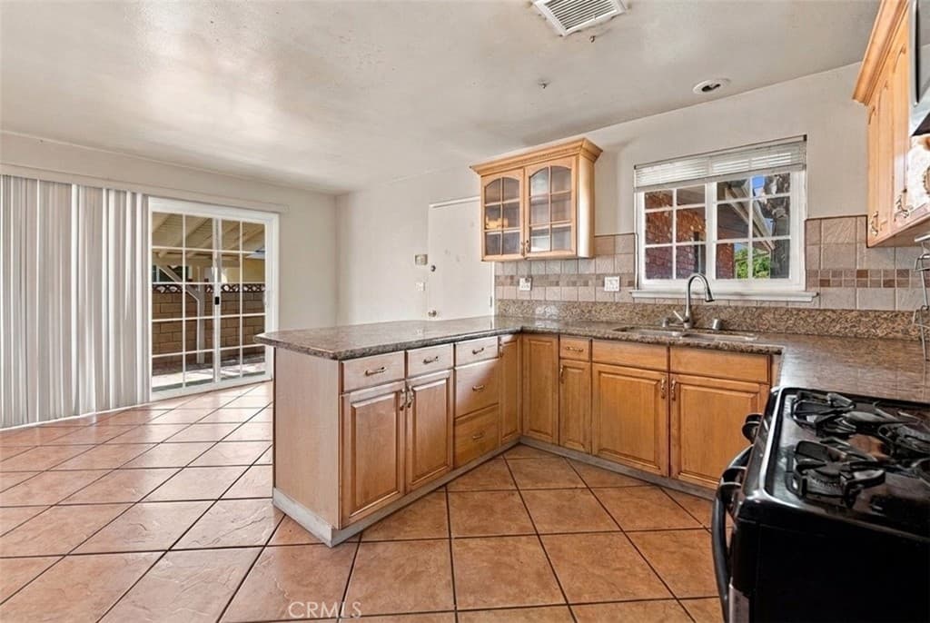 Home at 1212 S California, West Covina — photo 6 of 12