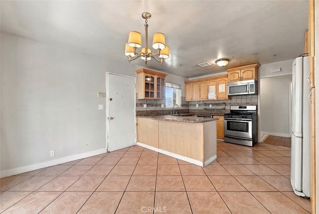 Home at 1212 S California, West Covina — photo 7 of 12