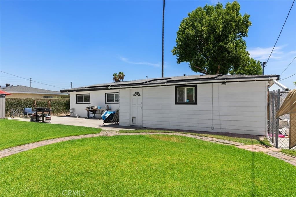 Home at 4711 N Hollenbeck, Covina — photo 5 of 12
