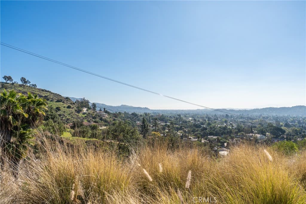 Home at 1018 N Glendora Avenue, Glendora — photo 10 of 12