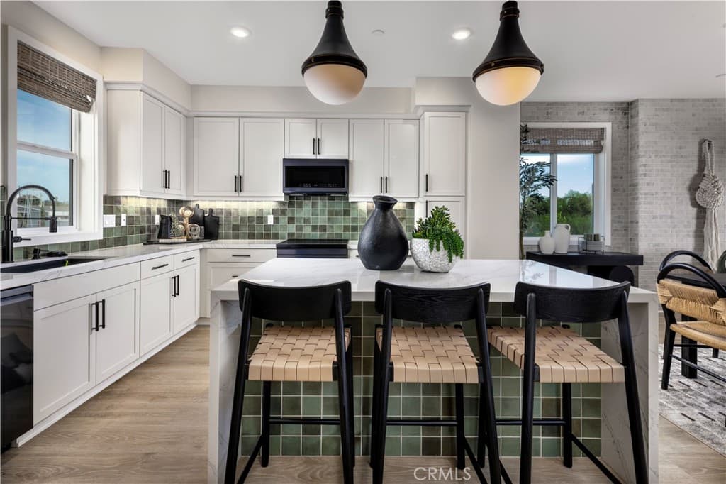 Townhouse at 945 Angelene Road, Covina — photo 5 of 11