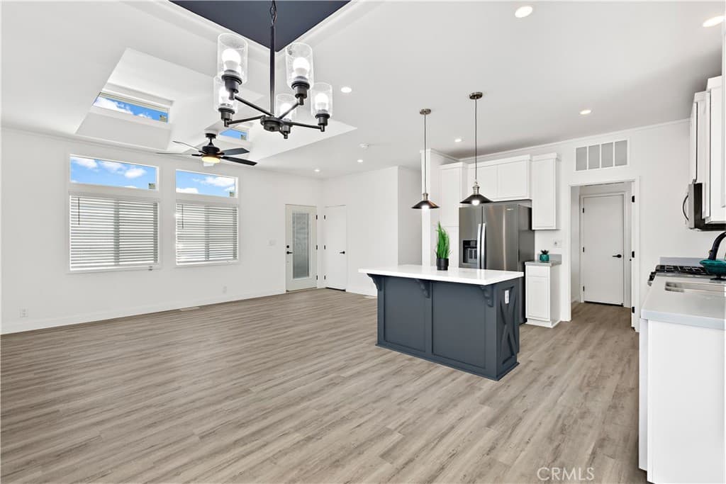 Home at 2755 Arrow Highway 159, La Verne — photo 4 of 11