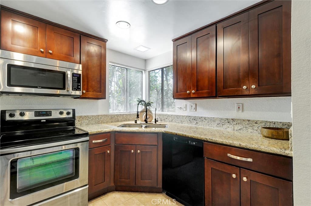Condo at 755 Racquet Club 476, Diamond Bar — photo 12 of 12