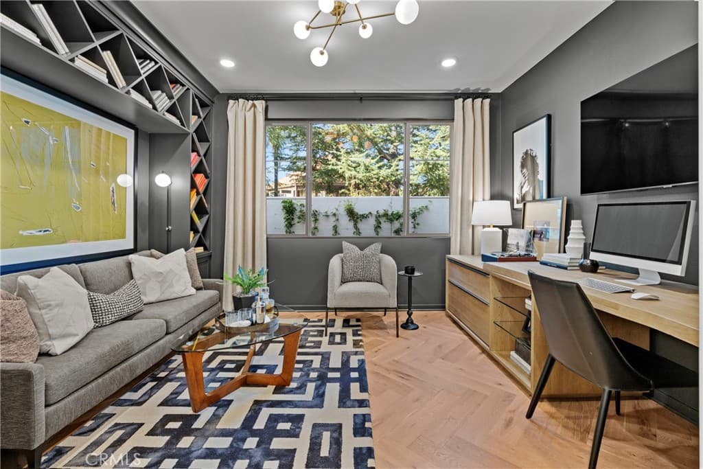 Townhouse at 133 Sonoma Lane, Claremont — photo 8 of 12