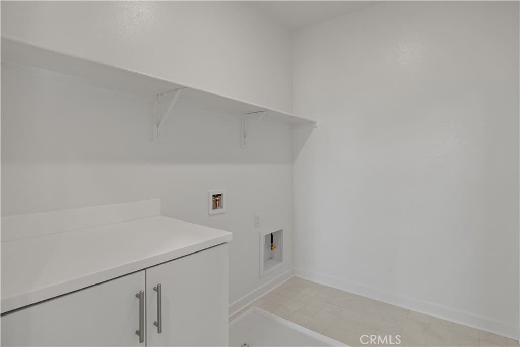 Townhouse at 139 Sonoma Lane, Claremont — photo 11 of 12