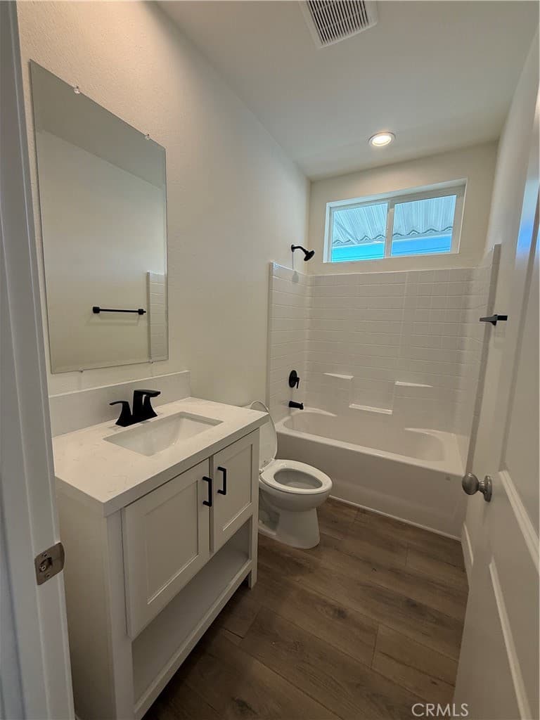 Home at 1635 W Covina Boulevard 101, San Dimas — photo 6 of 7