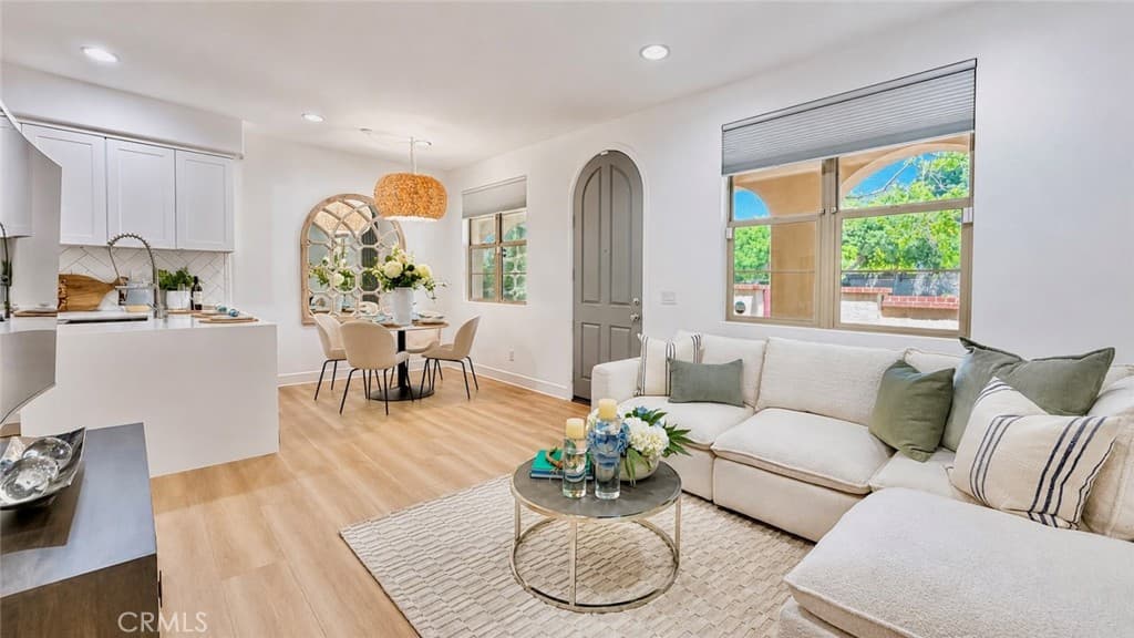 Condo at 862 E Baseline, Claremont — photo 4 of 12