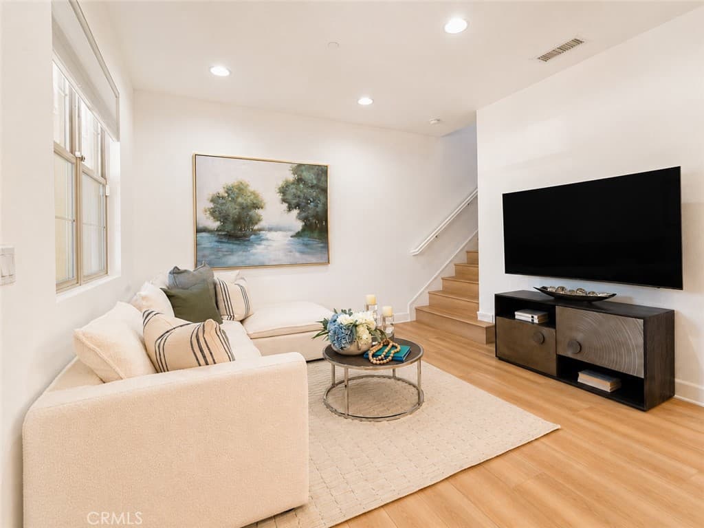 Condo at 862 E Baseline, Claremont — photo 8 of 12