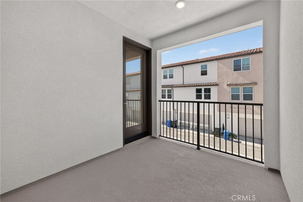 Townhouse at 431 Paradiso Place, Covina — photo 11 of 12
