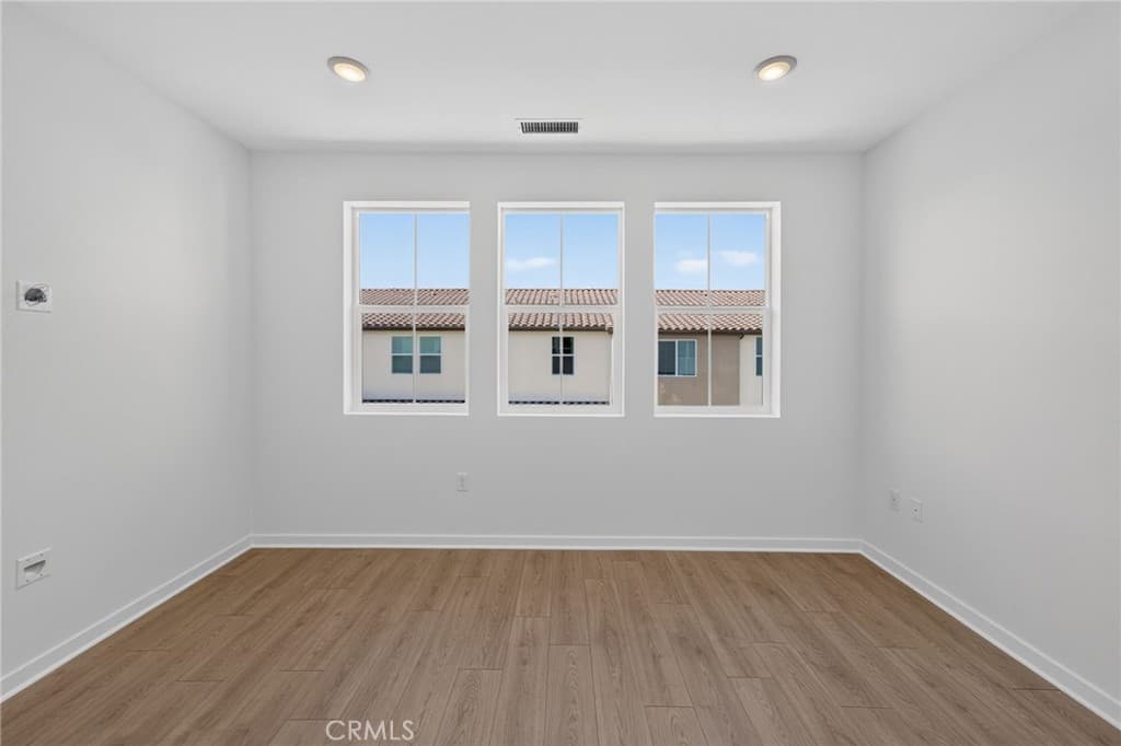Townhouse at 431 Paradiso Place, Covina — photo 6 of 12