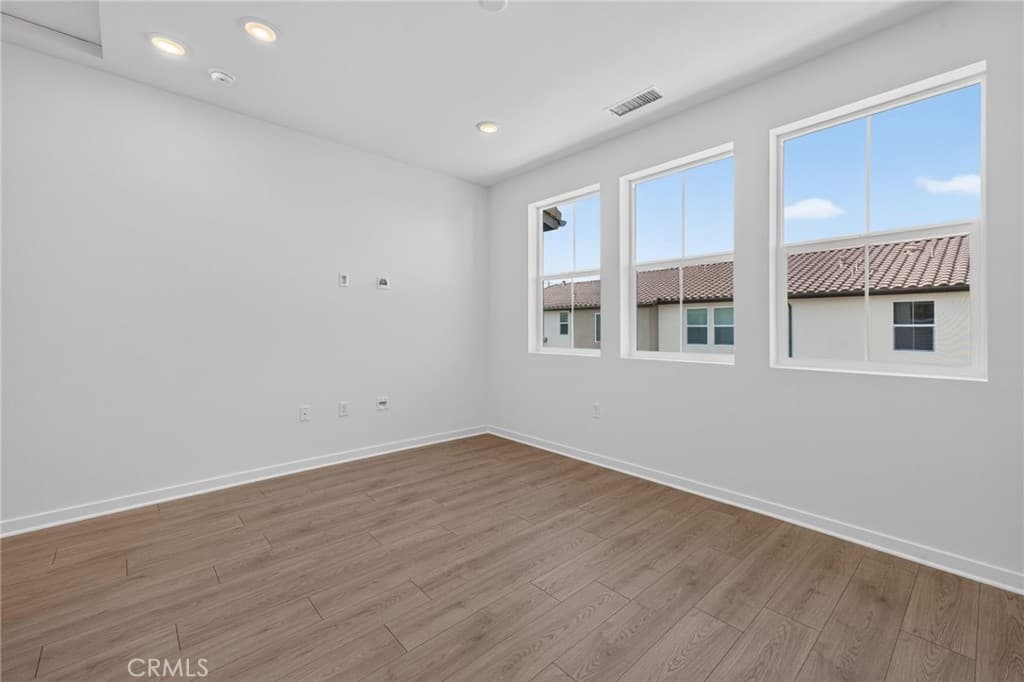 Townhouse at 431 Paradiso Place, Covina — photo 7 of 12
