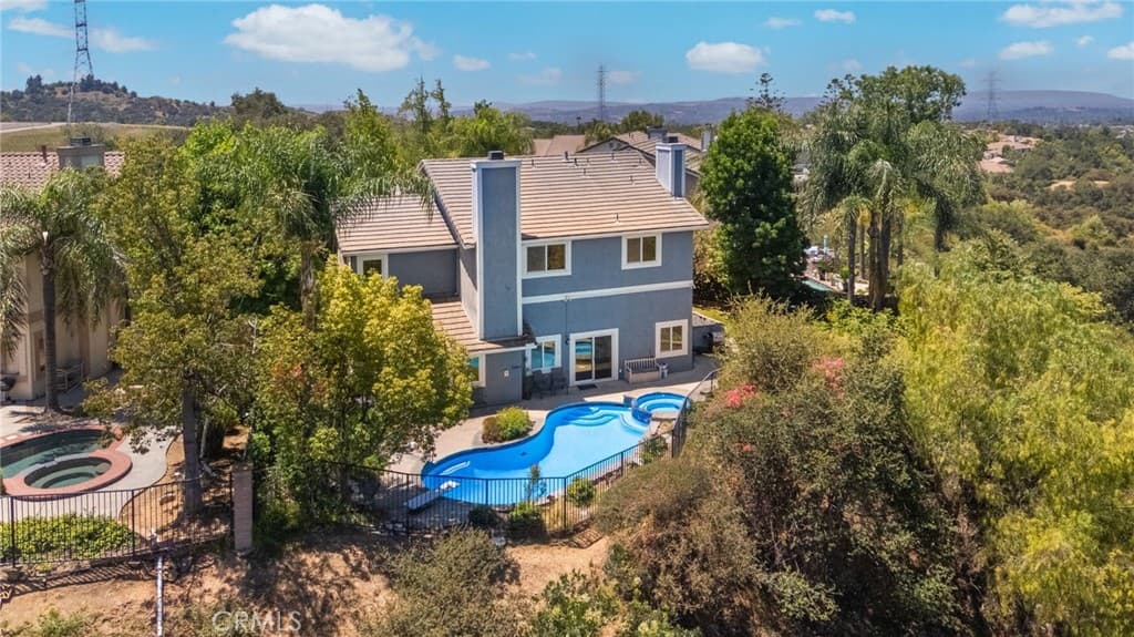 Home at 6685 Quail Court, La Verne — photo 4 of 12