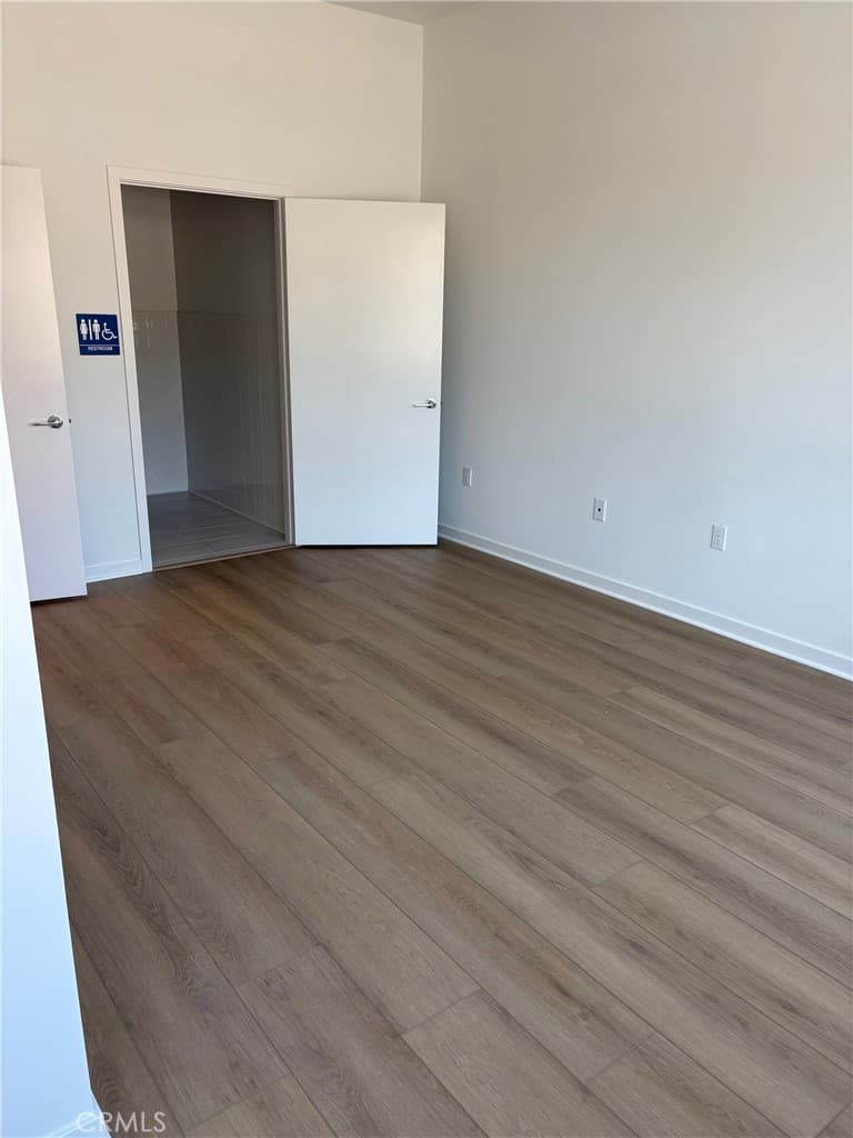 Townhouse at 1032 Foothill Boulevard, Claremont — photo 2 of 12