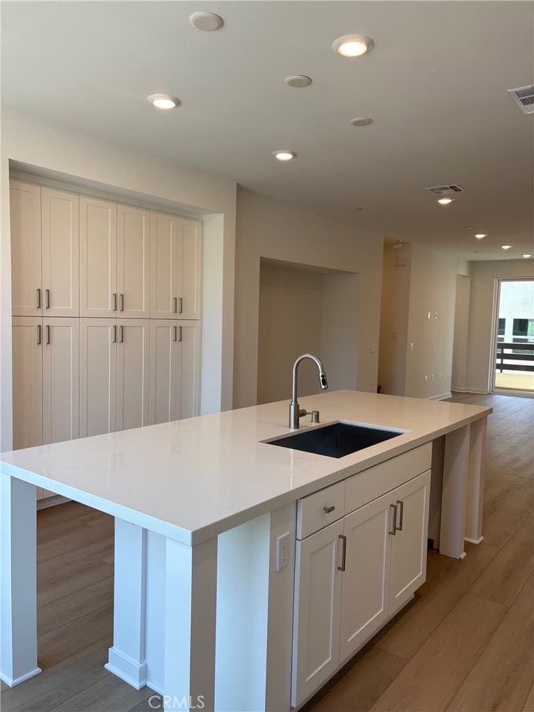 Townhouse at 1032 Foothill Boulevard, Claremont — photo 7 of 12