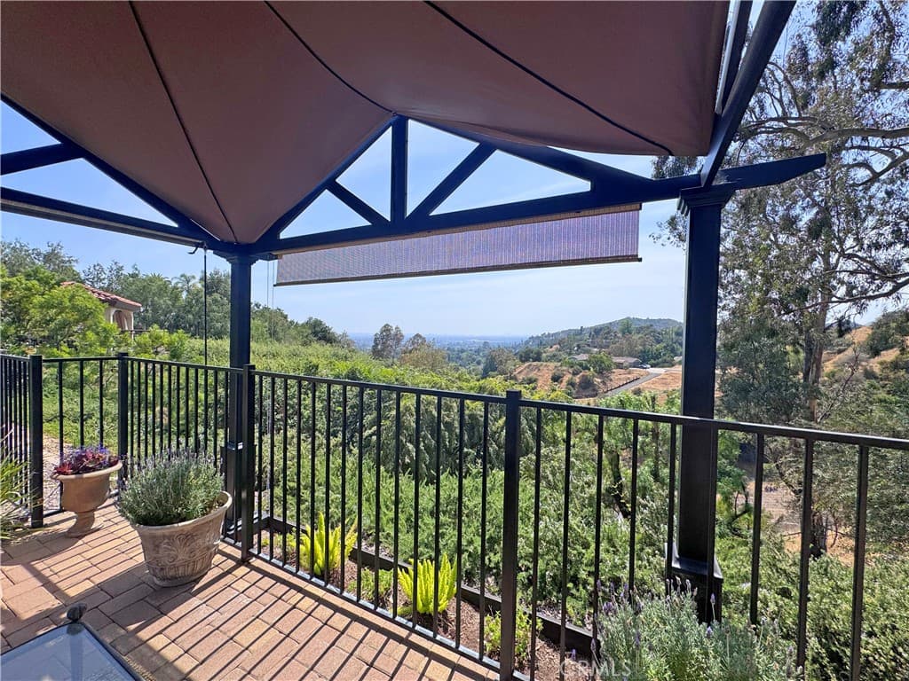 Home at 609 Willowbrook, Monrovia — photo 3 of 12