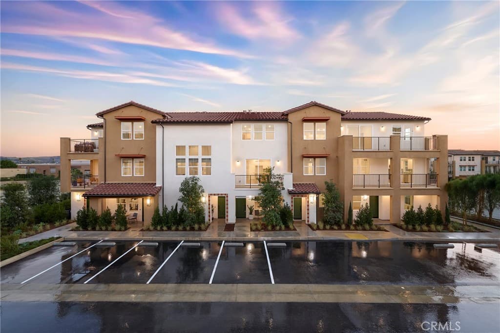 Townhouse at 726 Tropicana Place, Covina — photo 6 of 6
