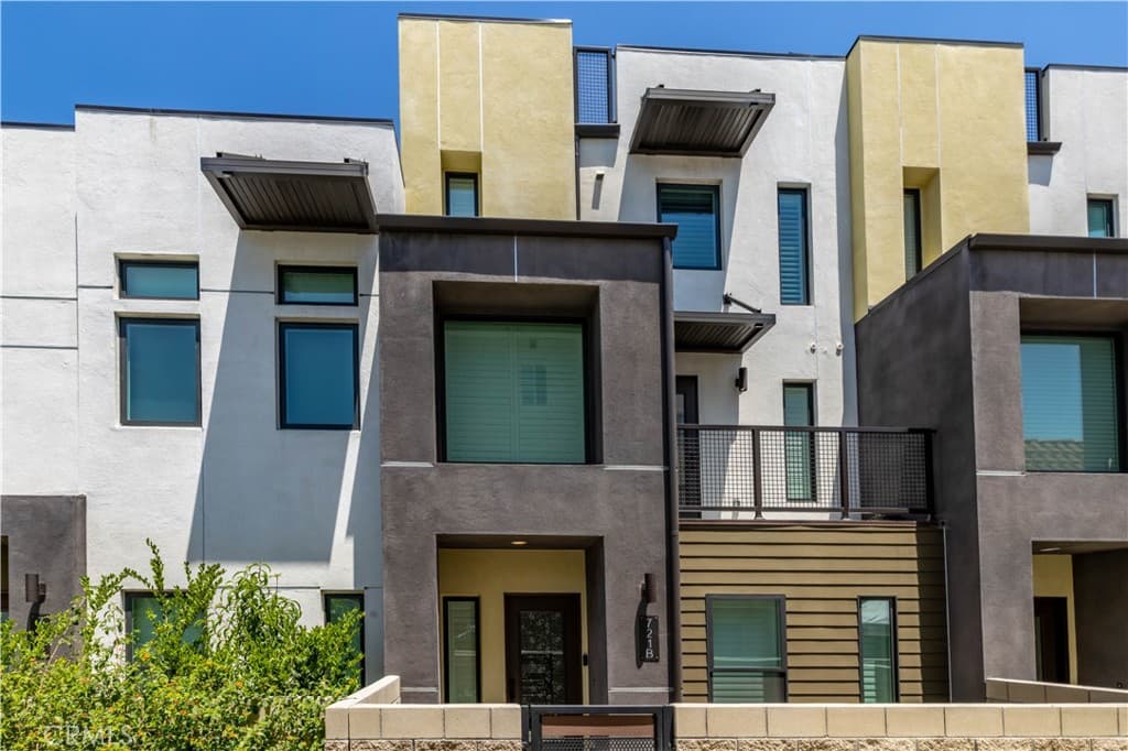 Condo at 721 W Duarte Road B, Monrovia — photo 1 of 12