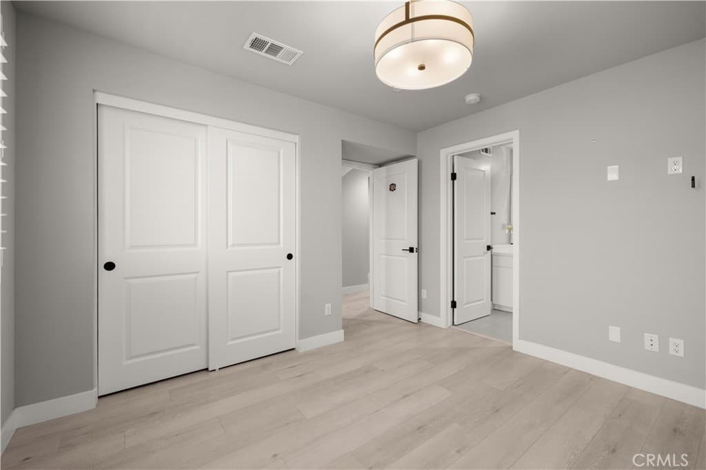 Condo at 721 W Duarte Road B, Monrovia — photo 11 of 12