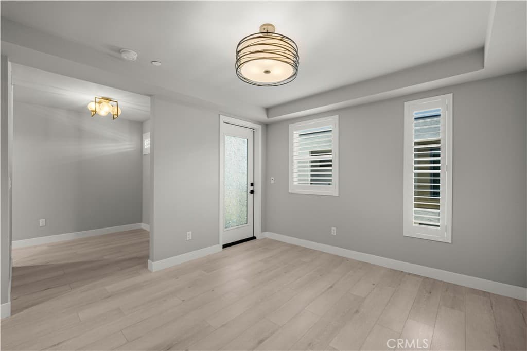 Condo at 721 W Duarte Road B, Monrovia — photo 9 of 12