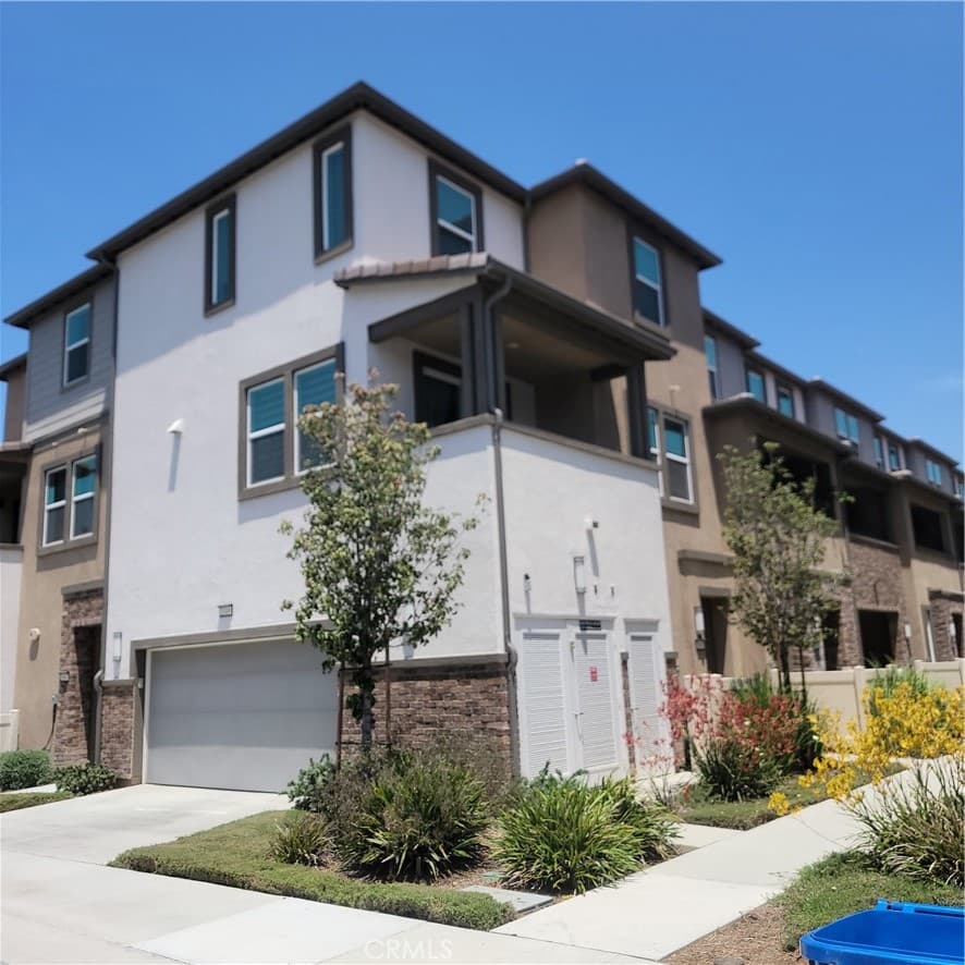 Condo at 1349 Nimbus Court, Pomona — photo 2 of 12