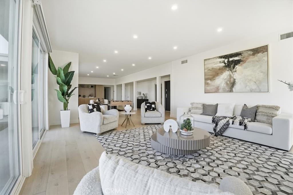 Home at 2717 N Mountain Avenue, Claremont — photo 8 of 12