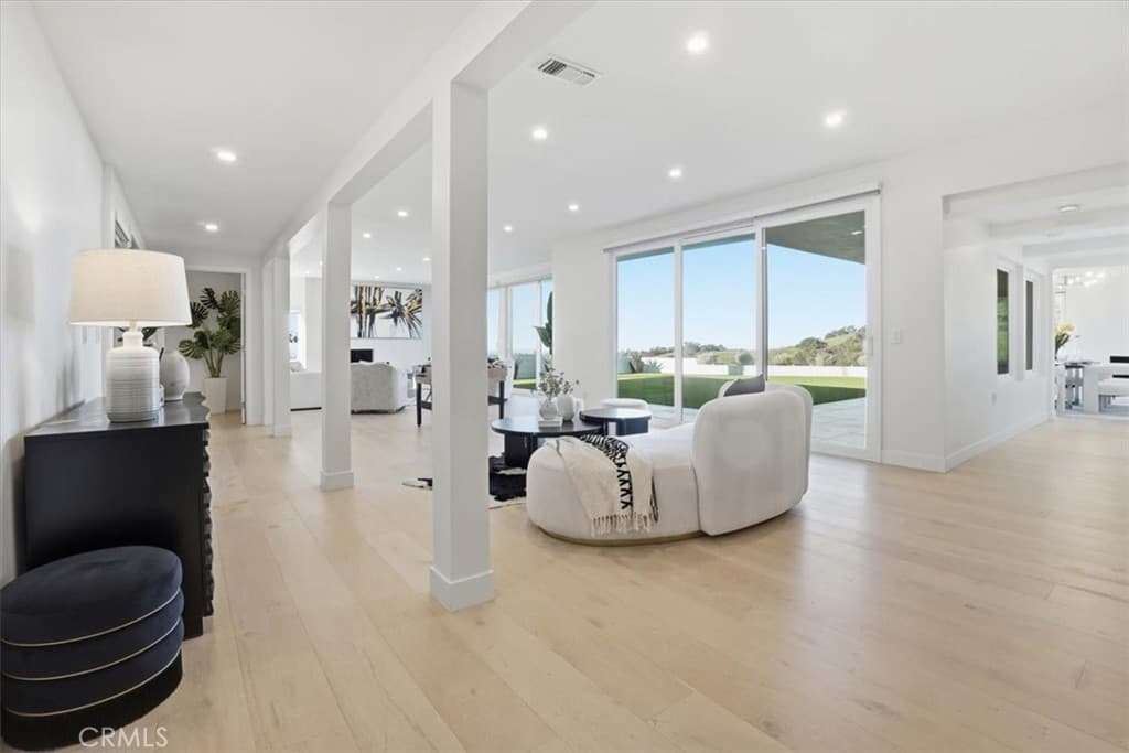 Home at 2717 N Mountain Avenue, Claremont — photo 10 of 12