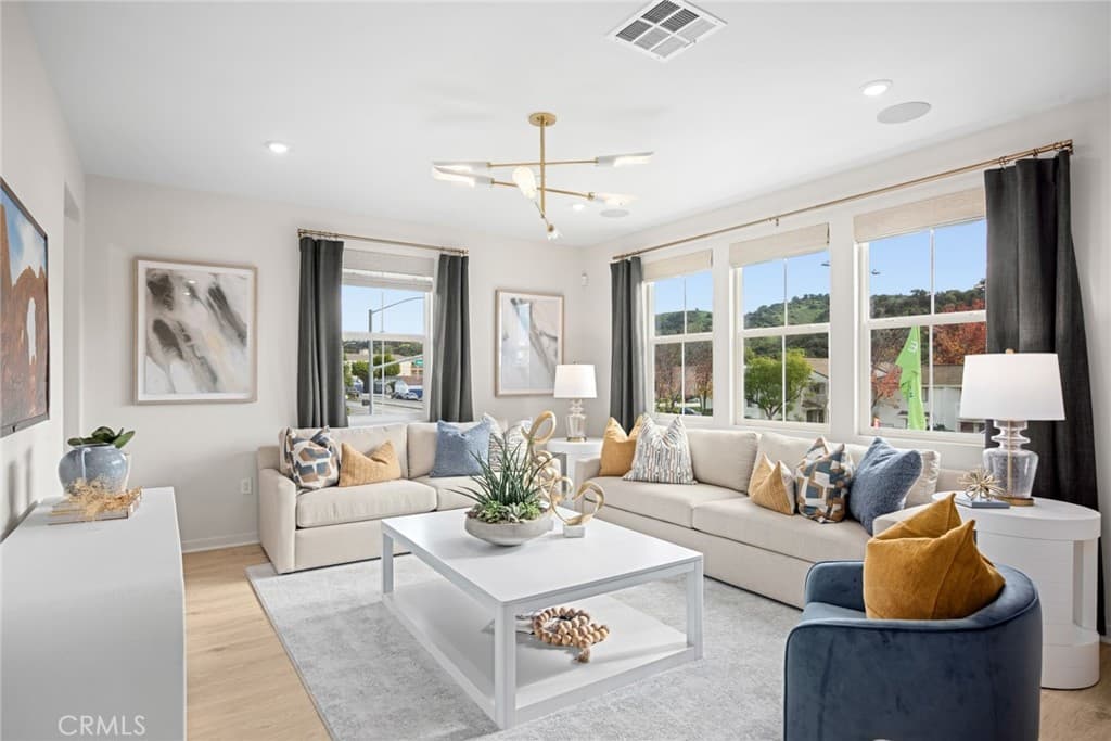Townhouse at 723 E Route 66, Glendora — photo 3 of 12