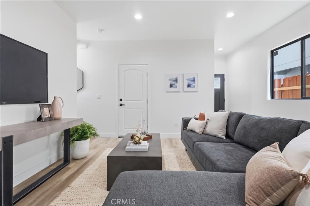 Home at 4429 Phelan Avenue, Baldwin Park — photo 11 of 12