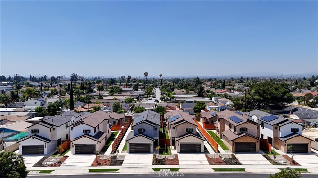 Home at 4429 Phelan Avenue, Baldwin Park — photo 4 of 12
