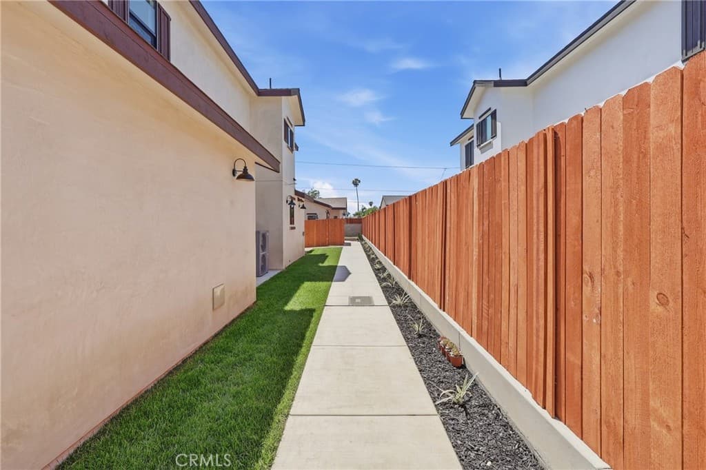Home at 4429 Phelan Avenue, Baldwin Park — photo 7 of 12