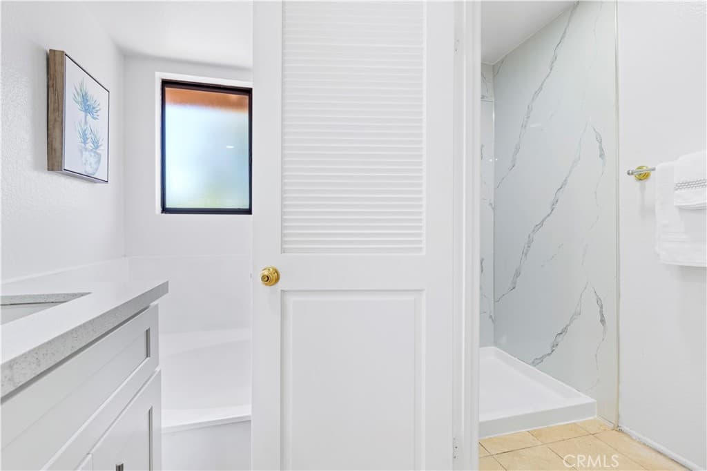Townhouse at 22811 Chardonnay 1, Diamond Bar — photo 4 of 12