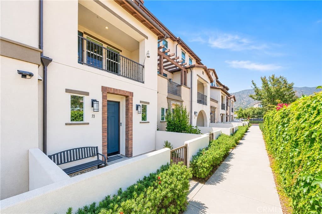 Townhouse at 601 W Foothill Blvd 71, Glendora — photo 1 of 12