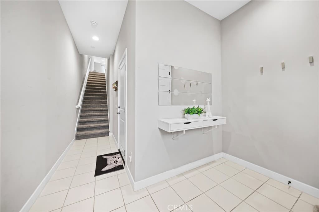 Townhouse at 601 W Foothill Blvd 71, Glendora — photo 3 of 12