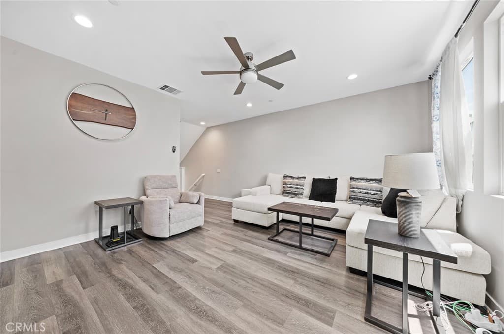 Townhouse at 601 W Foothill Blvd 71, Glendora — photo 4 of 12