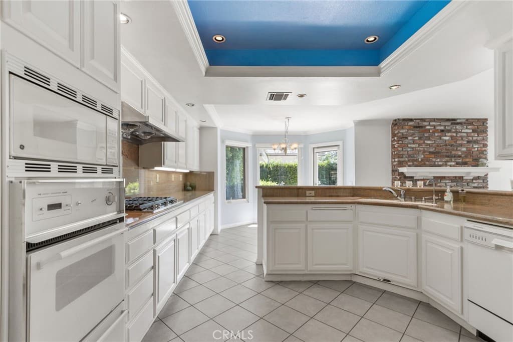 Home at 1502 Christine, Arcadia — photo 11 of 12