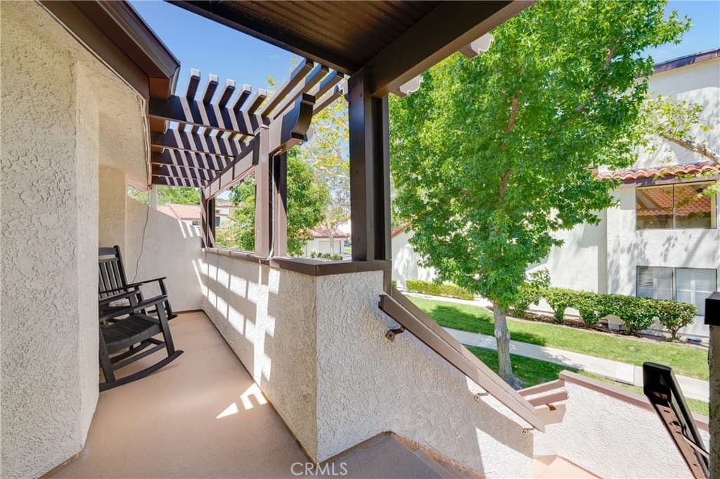 Condo at 836 Trinity, Claremont — photo 4 of 12