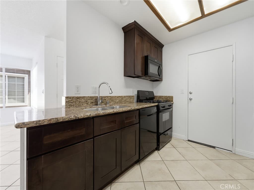 Condo at 15811 Francisquito 2, La Puente — photo 11 of 12