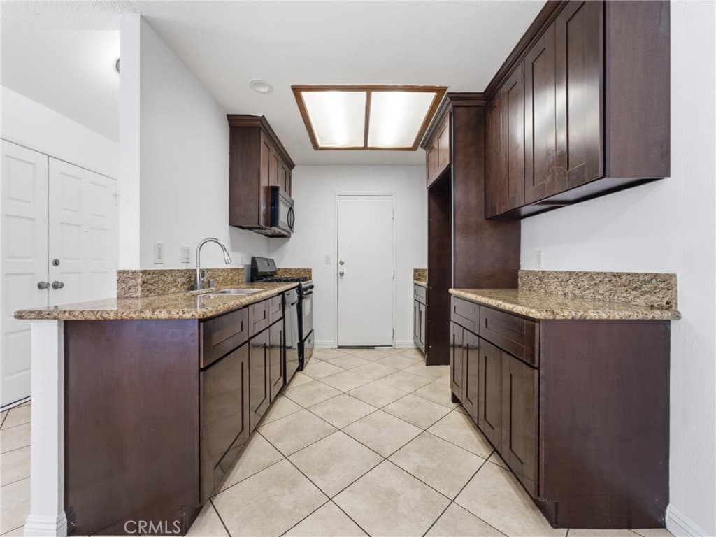 Condo at 15811 Francisquito 2, La Puente — photo 10 of 12