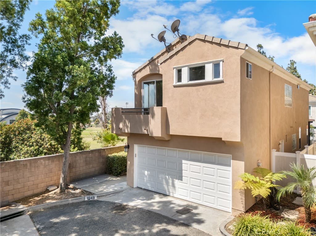 Home at 1243 Monterey Court, Duarte — photo 2 of 12