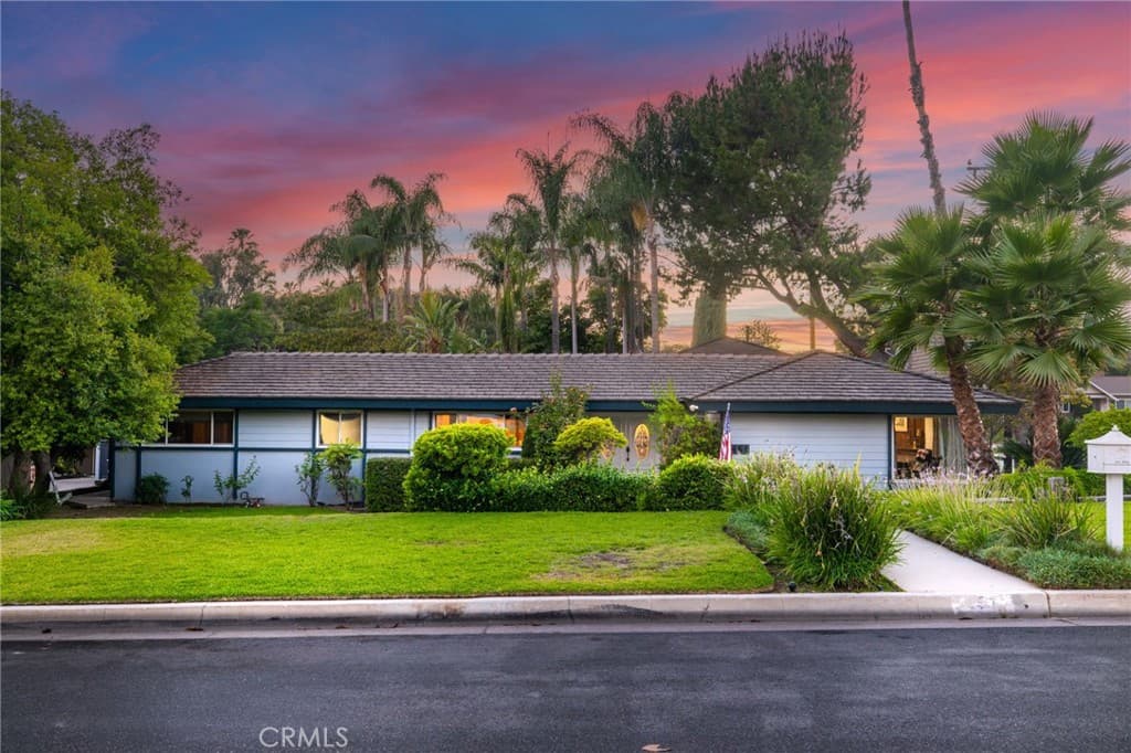 Home at 451 N Baldy Vista, Glendora — photo 2 of 12