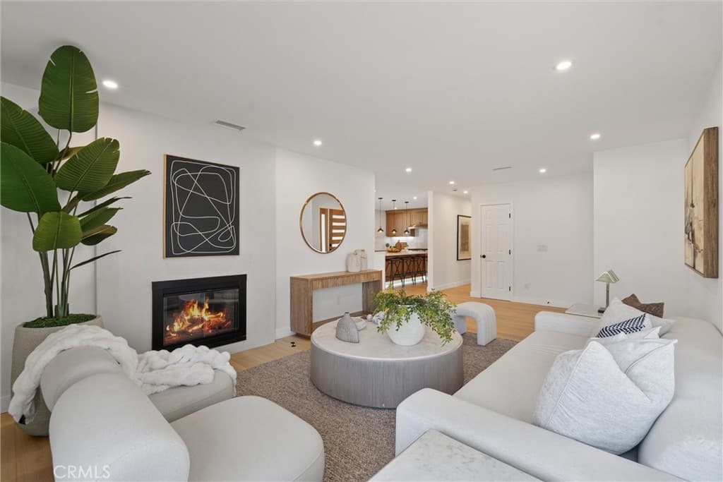 Home at 2121 S 3rd, Arcadia — photo 9 of 12
