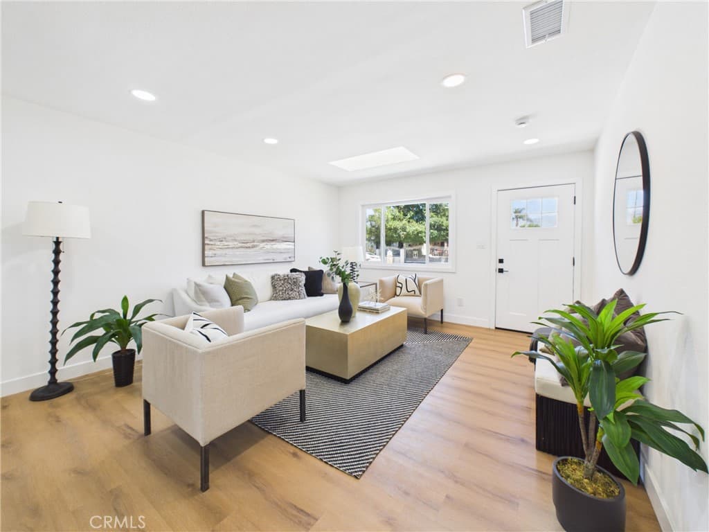 Home at 17632 E Woodcroft Street, Azusa — photo 6 of 12