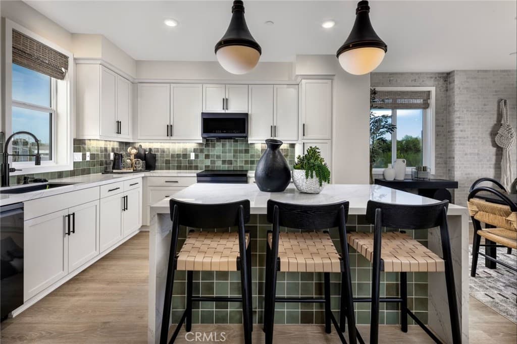 Townhouse at 967 Angeline Rd, Covina — photo 6 of 9