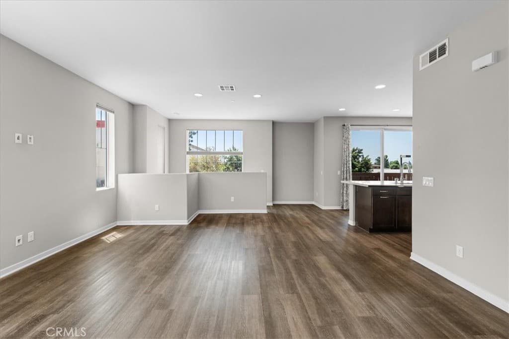 Townhouse at 709 S Azusa Avenue M, Azusa — photo 10 of 12