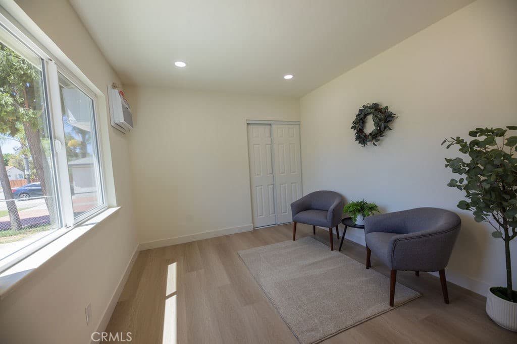 Home at 2559 Kellogg Park Drive, Pomona — photo 10 of 12