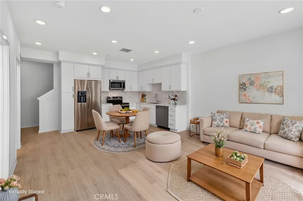 Townhouse at 722 Tropicana Place, Covina — photo 1 of 12