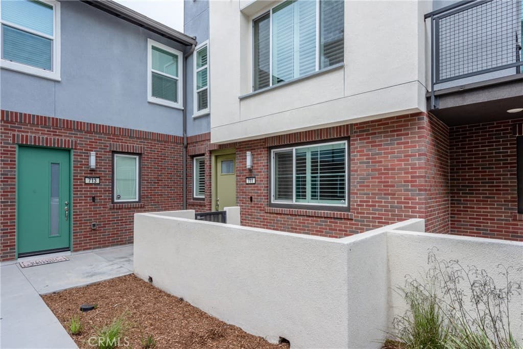 Condo at 711 Hudson Lane, West Covina — photo 2 of 12