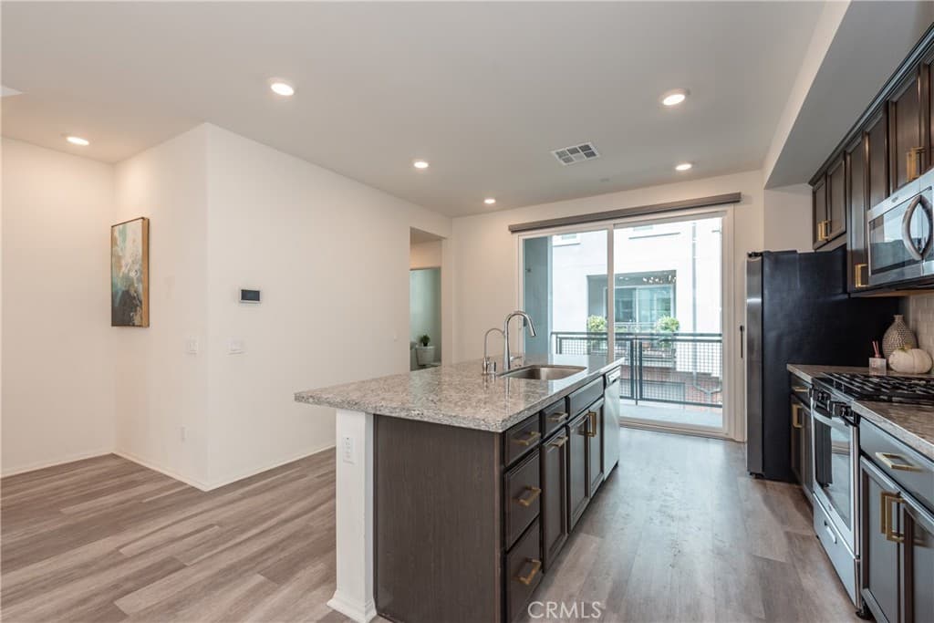 Condo at 711 Hudson Lane, West Covina — photo 7 of 12