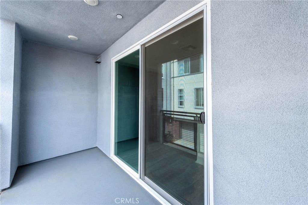 Condo at 711 Hudson Lane, West Covina — photo 10 of 12