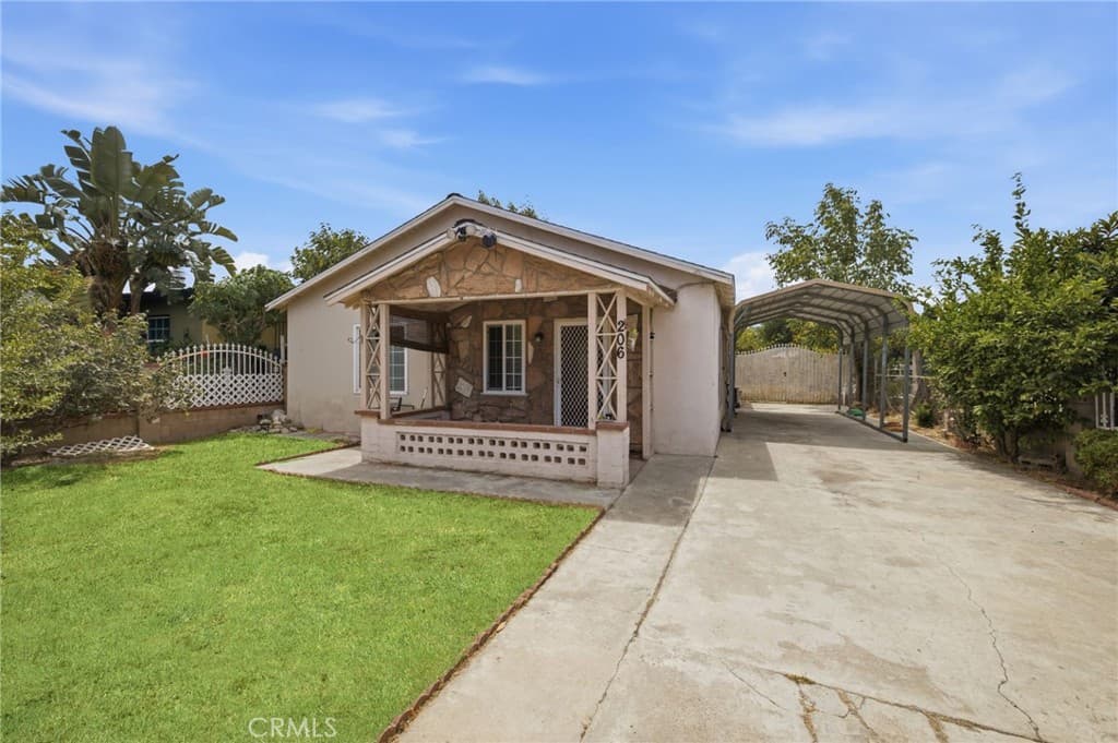 Home at 206 Acacia Street, Pomona — photo 1 of 12
